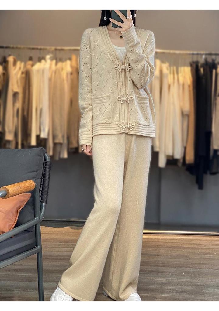 2025 Autumn/Winter Women's Pure Wool Cardigan with Chinese Knot Jacquard & Pockets