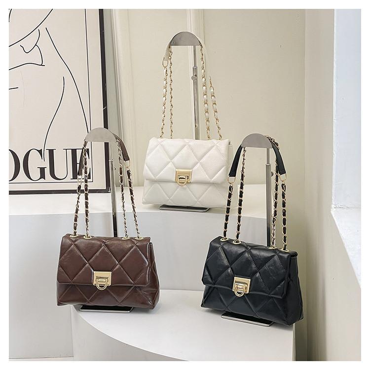 Elegant Casual Single Shoulder Small Square Bag 2024 New Simple Chain This Year Popular Solid Color Small Bag Female