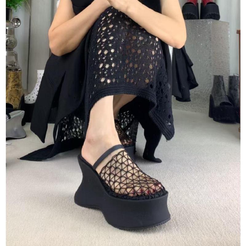 Summer New Style Popular Hollow Out One Strap Bag Slippers Thick Bottom Fishing Sandals Comfortable Slippers Women's Shoes