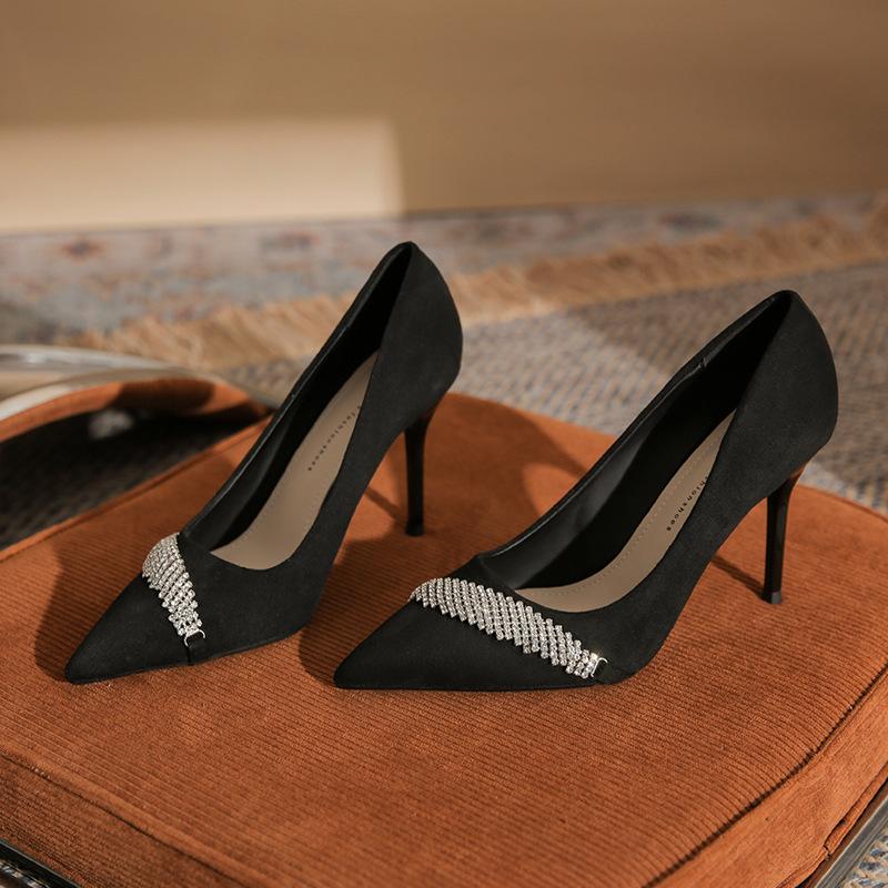 Mode und elegantes Temperament, superhoher Absatz Damen spitze dünner Absatz Einzelne Schuhe, neue vielseitige einzelne Schuhe