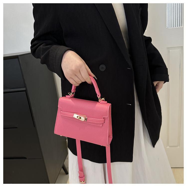 Retro Lässige Elegante Handtasche Damen 2024 Neue Koreanische Version Pendler Kleine Quadratische Tasche Mode Einzelne Umhängetasche