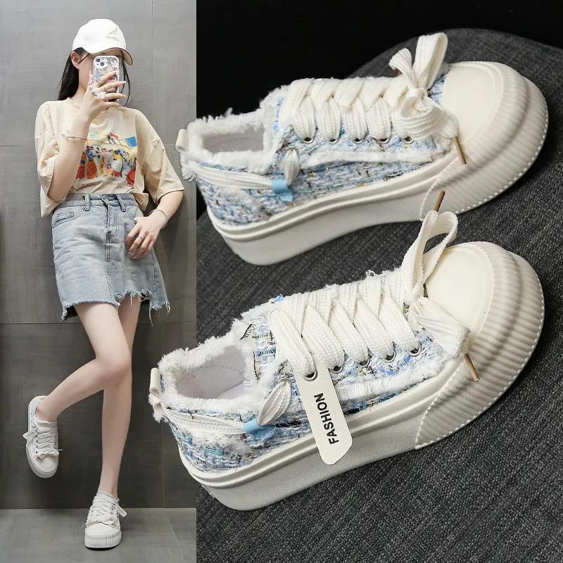 Casual Small White Shoes Women  Autumn and Winter New Fashion Thick Sole Big Head Bread Shoes Canvas Board Shoes