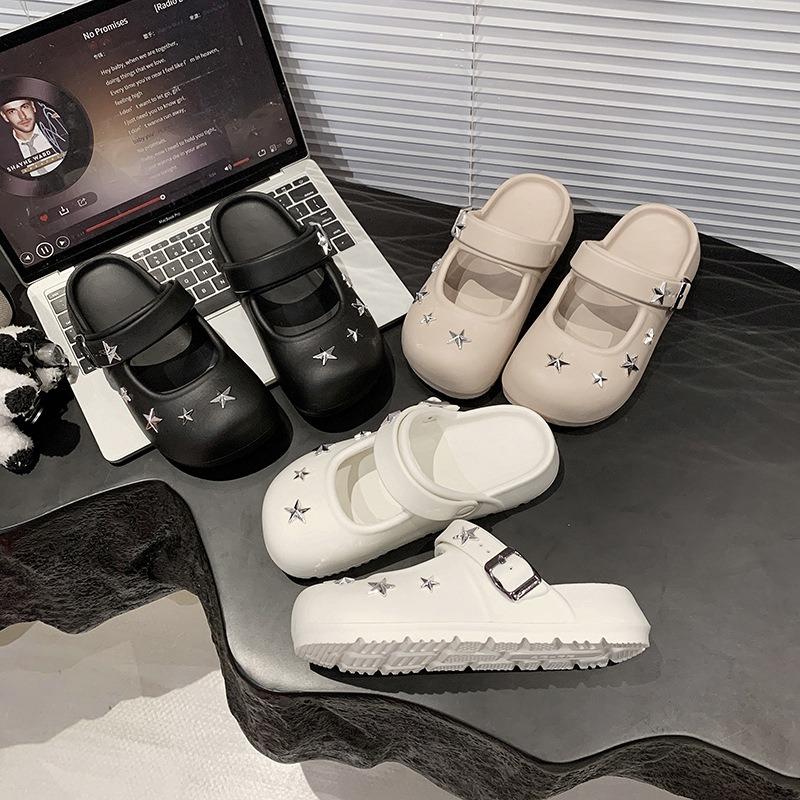 Personalized metal star rivet bag head slippers women's summer fashion can be wet water pedal outside wear non-slip cool slippers