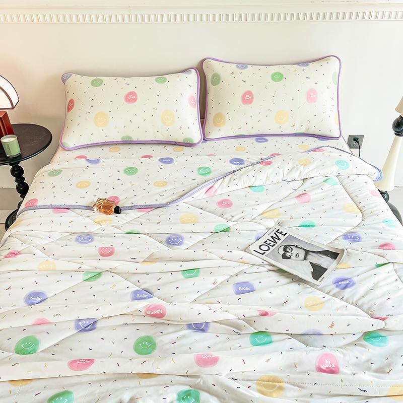 Elegant Blue Flowers Summer Cooling Quilt Floral Style Air Conditioner Quilted Quilt Skin-friendly Thin Blanket Machine Washable