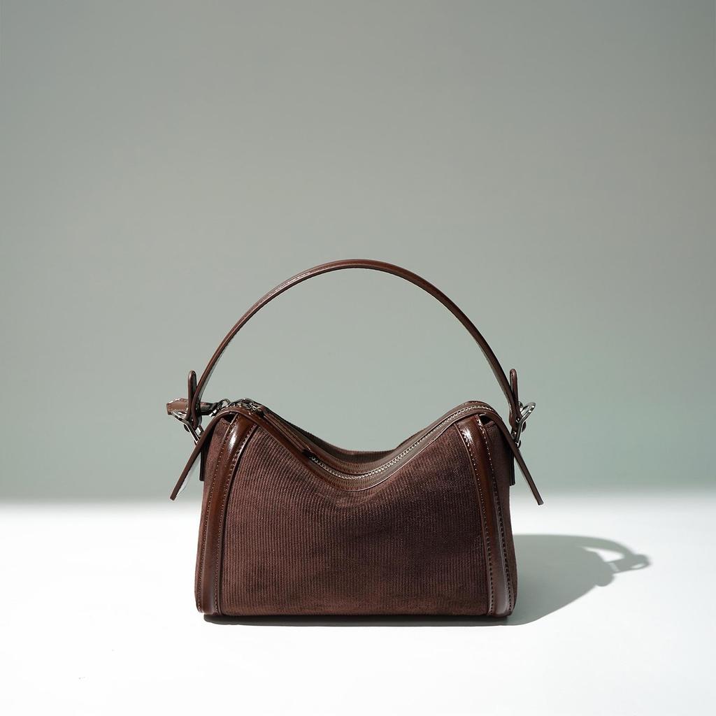 2025 Simple Textured Cowhide Boston Crossbody Bag with Niche Design