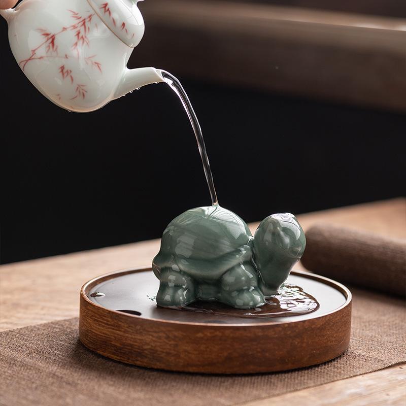 Ru kiln Ge kiln turtle Xuanwu tea pet ornament tea play opening film can raise classical national style creative cover pen holder high-end