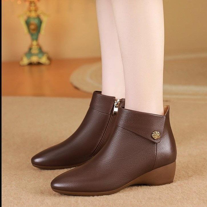 Slope Heel Short Boots Women's 2025 New Autumn and Winter Popular Fashion Lightweight Non-slip Soft-soled Women's Boots Velvet Warm Cotton Shoes