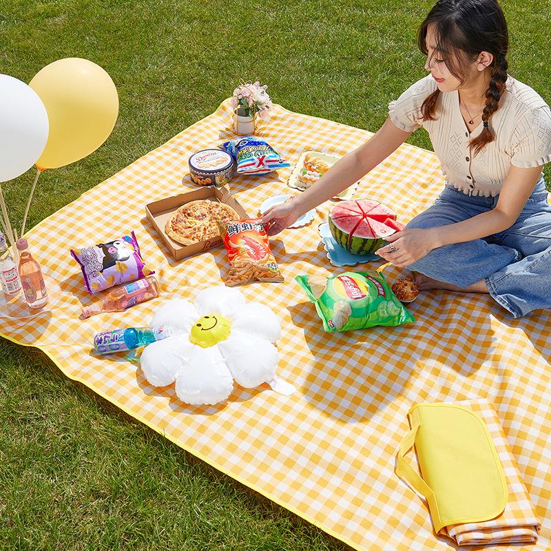 Tragbare wasserdichte Camping-Picknickmatte: Feuchtigkeitsbeständiges, verdicktes Rasen-Boden-Tuch für den Außenbereich