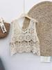 Haut d'été en crochet et dentelle tricoté: Gilet ajouré irrégulier fait main pour le layering