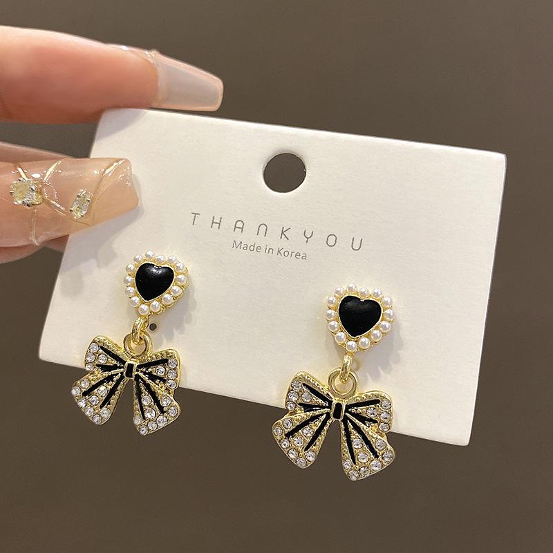 Retro French Bow Pearl Earrings Women s Niche Design Sense Love Earrings 925 Silver Needle Ears