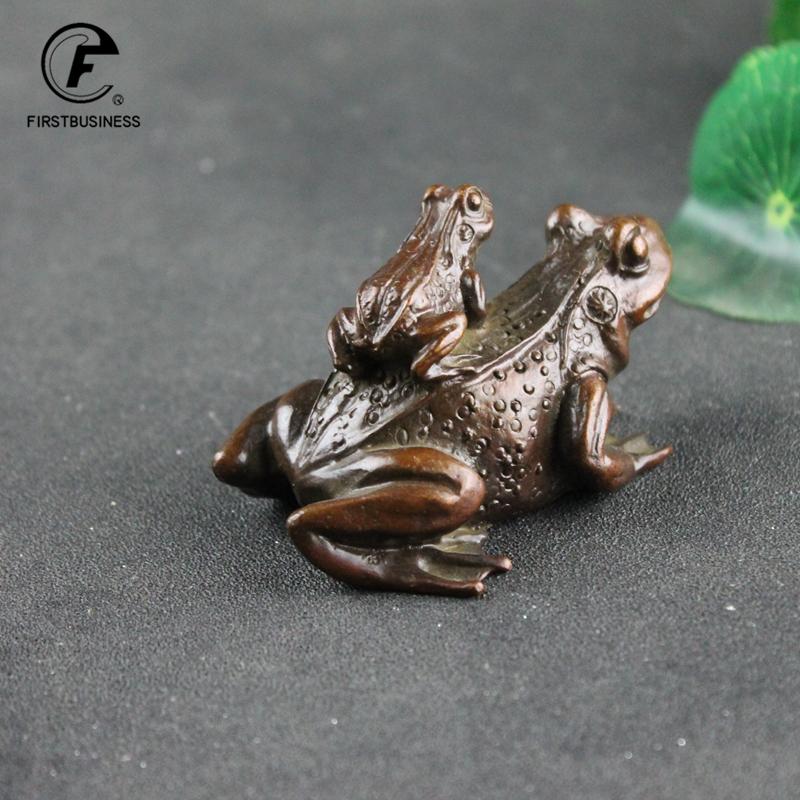 Copper Lucky Toad Grateful mother Figurines Miniatures Tea Ceremony Desktop Ornament Antique Bronze Animal Sculpture Home Decors