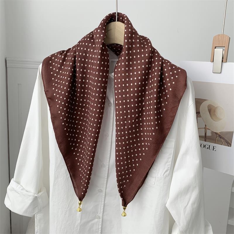 70*70 Square Scarf Retro Print Silk Scarf With Magnetic Buckle Women Neck Scarf All-Match Shawl Headscarf Accessory Gift
