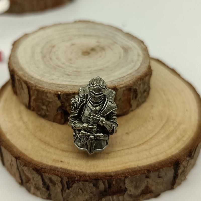 Handcrafted Brass Wolf Head Knight Beads Vintage Finished for DIY Paracord Bracelet Jewelry Making Holiday Craft Gifts