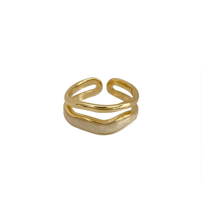 Layer Fashionforward Double Ring With Stunning White Shell Detail And Adjustable Size