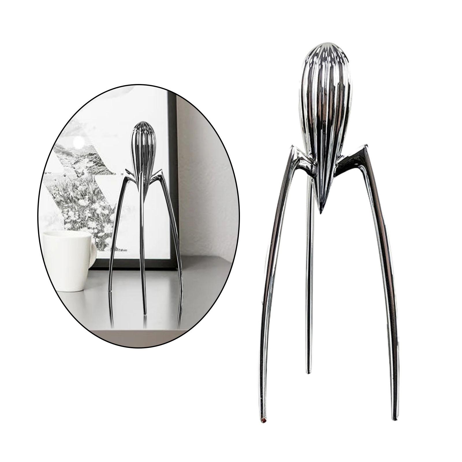 

Creative Statue Sculpture Figurine Craftwork Resin Art Modern Nordic for Home Bedroom Bookshelf Tabletop Decoration Kitchen серебряный