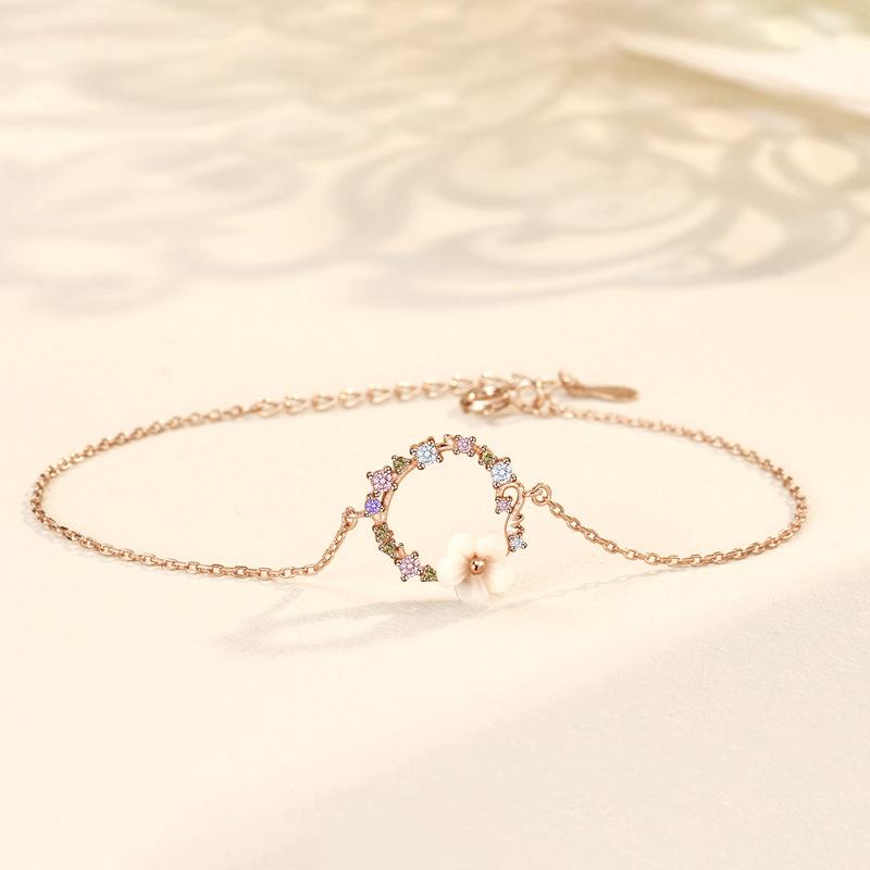 

Летний новый браслет-венок из маленьких ромашек, женский, маленький свежий, интернет-знаменитость, мори, нишевый дизайн, ювелирное изделие