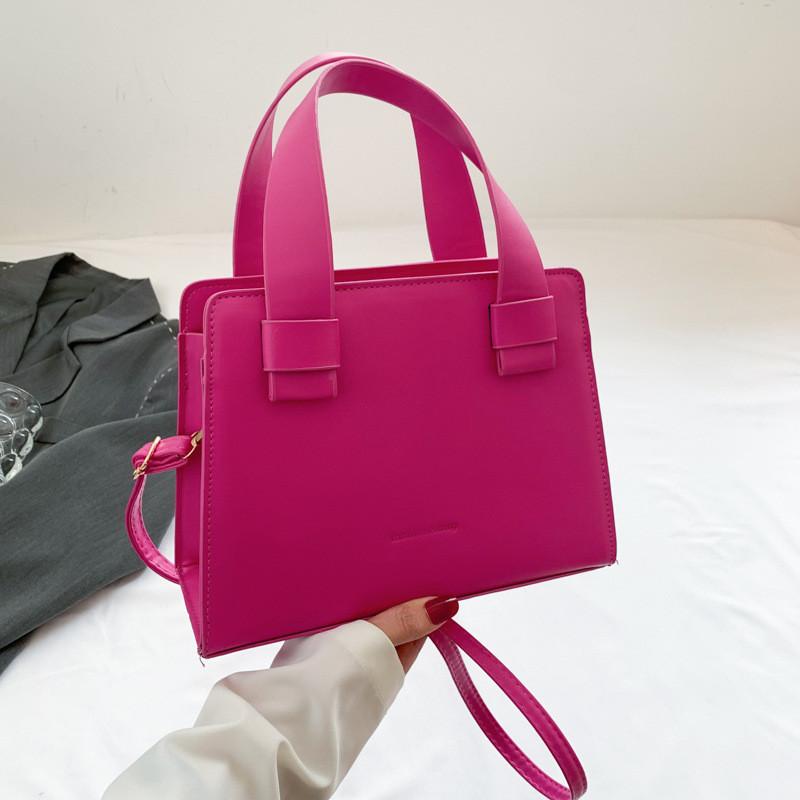 Trendy Women's Shoulder Bag With Inner Phone Pocket And Zipper Closure