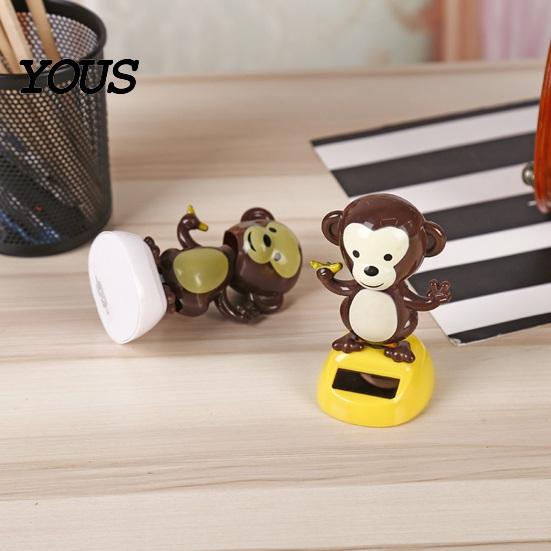 Solar Powered Car Decoration Ornaments, Shaking Head Monkey Toy, Banana Holding Colorful Dashboard Toy Figure, Swinging