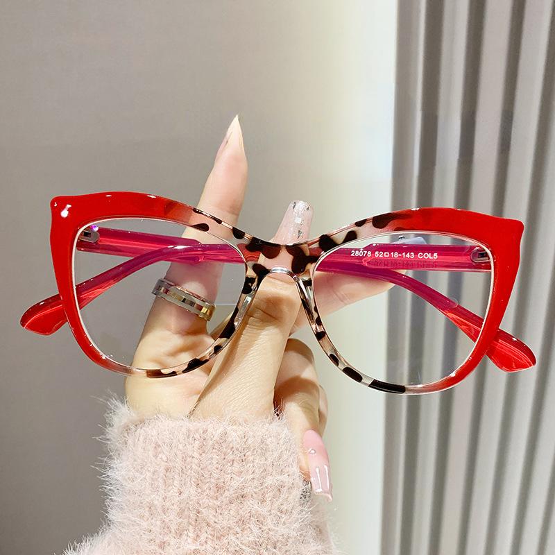 Anti Blue Light Cat Eye Optical Glasses New Fashion Regular Gradient Personalized Glasses Vintage Oversized Plain Eyewear