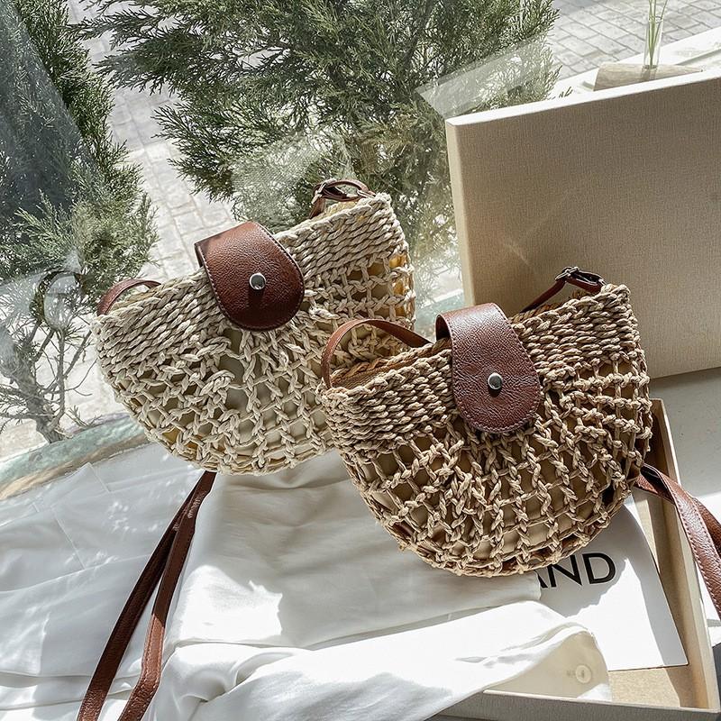 Handwoven Saddle Bag Hollow-out Beach Crossbody Purse Lightweight Summer Vacation Shoulder Bag Women Boho Small Zipper Handbag