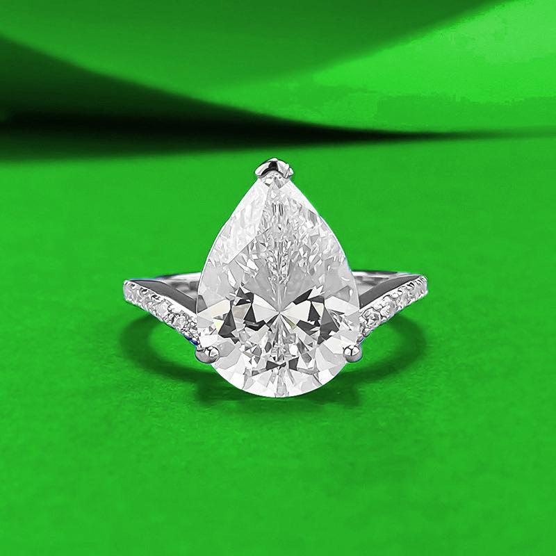 

Zhuo Zhi Fan Jewelry S925 Sterling Silver Pear-Shaped 10x14mm White Diamond Ring for Women Fashion, Best Seller. Size 8