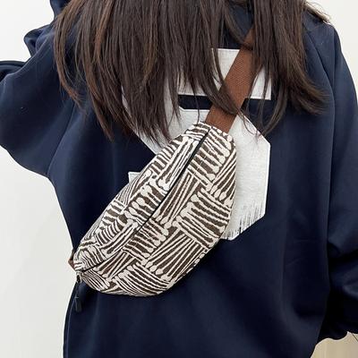 Crossbody Shoulder Bag Fresh, Simple and Cute Sports Niche Aesthetic Casual Breast Bag