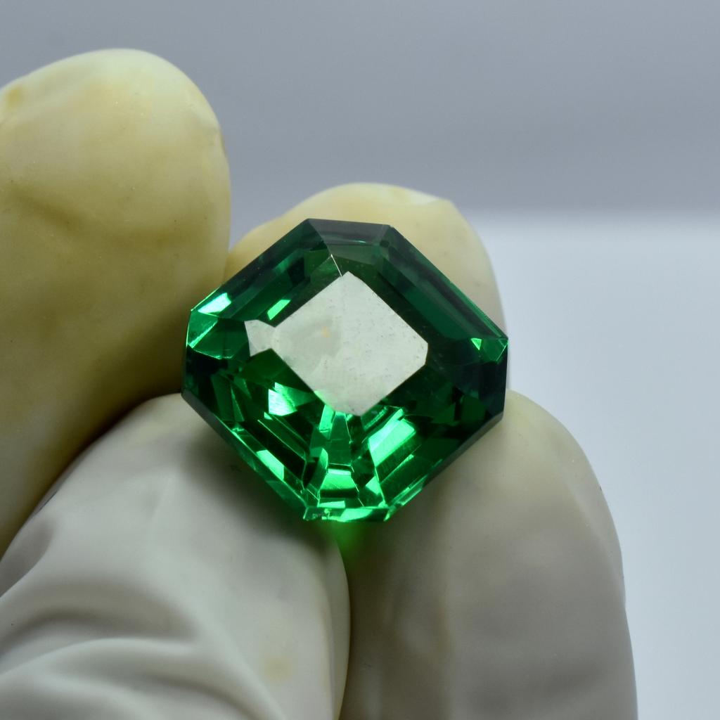 Natural Green Tourmaline Loose Gemstone Square Shape 9.9 ct October Birthstone for Gem Collections