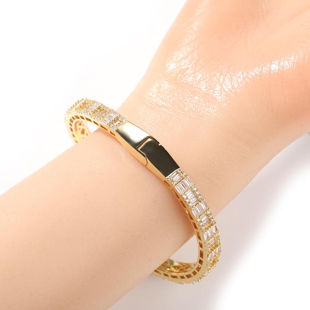 Trendy Geometric Rhinestone Heart Clasp Bracelet - Cute, Lovely, and Fashionable Bracelet Accessories