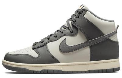 Dunk High Se 'Light Bone' DM0582-001