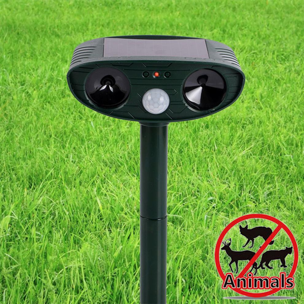 Ultrasonic Animal Repellent: Outdoor Solar Protection Against Stray Dogs, Cats, and Small Animals. Frequency of 25 kHz,