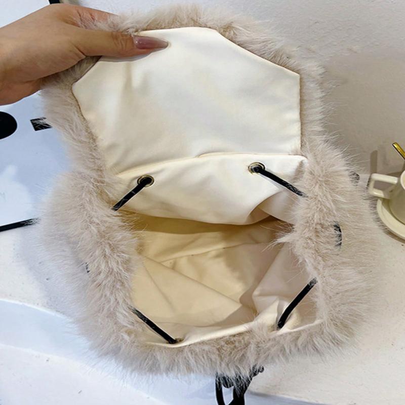 1 elegante zaino da viaggio alla moda in peluche, zaino carino di grande capacità, mini zaino carino e soffice, borsa da giorno da viaggio alla moda in peluche