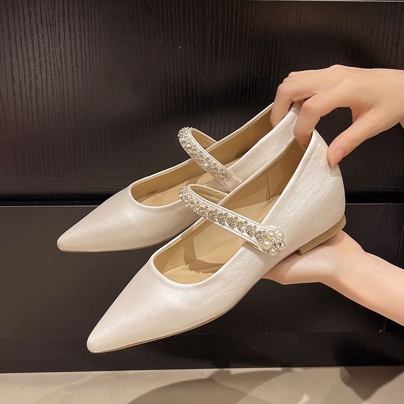 Fashion Sexy Pointed Toe Rhinestones Women Mary Janes Luxury Designer Low Heel All Match Casual Single Shoes Fashion Lady Pumps