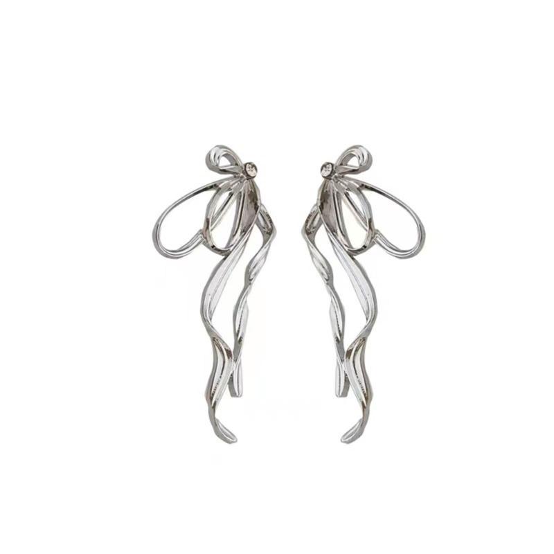 Exquisite Exaggerated Big Long Bowknot Earrings for Women Fashion Irregular Metal Line Bow Earring Party Jewelry Gift