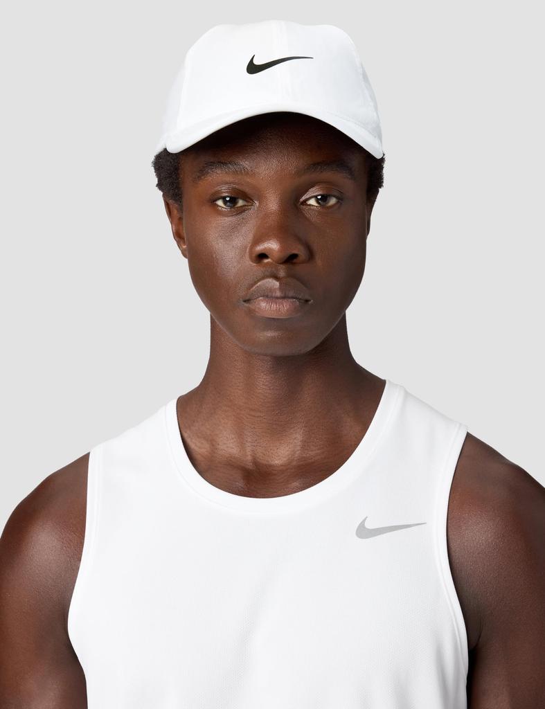 Nike Uni Polyester Blend Large Cap, White/Black,