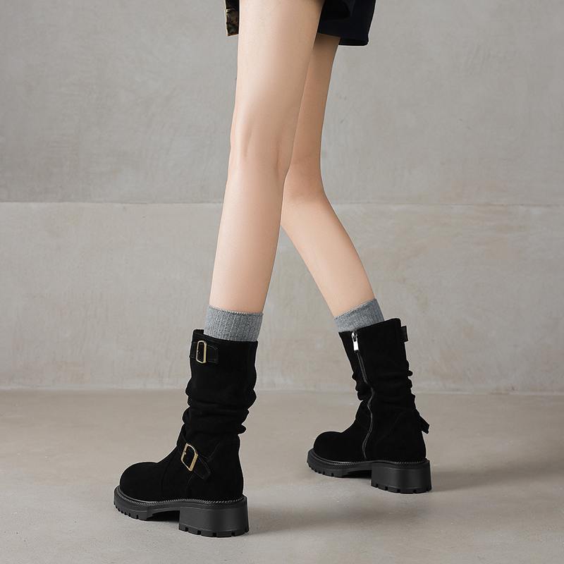 Krazing Pot Fashion Cow Suede Nubuck Winter Round Toe Modern Boots Med Heels Slip on Pleated Style Metal Buckle Mid-calf Boots