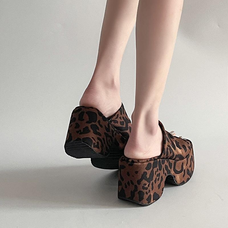 Fashion Summer Women Open Toe Leopard Platform Wedge Slippers Outdoor Beach Thick Soled Fad Sexy High-heeled Cool Slippers Zapatos Mujer