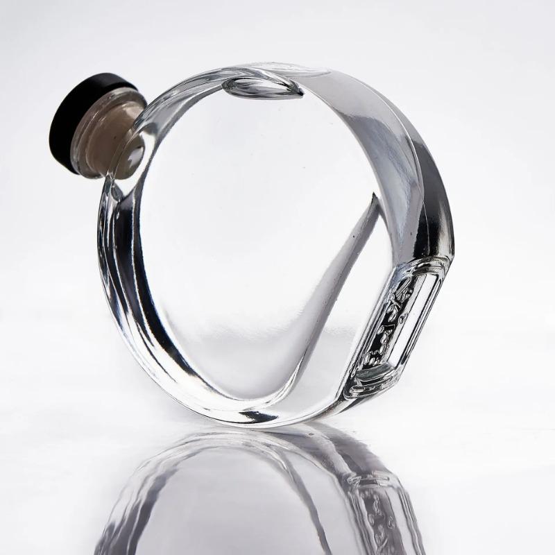 Oblateness Shaped Mini Whiskey Bottle Simple Outdoor Easy Carry Lead-free Glass Whiskey Decanter Transparent Liquor Vodka Bottle