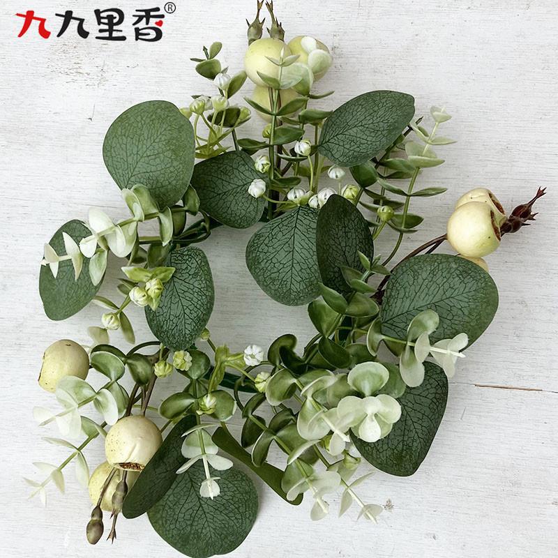 

Венок в стиле американской весны Венок из эвкалипта с ягодами Венок из листьев эвкалипта Венок для обеденного стола Подсвечник