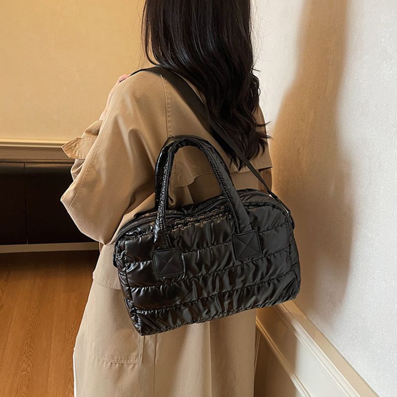 Yogodlns Leisure Zipper Shoulder Bag Women's Retro Sewing Thread Large Capacity Soft Versatile Commute Shopper Tote Casual Handbags