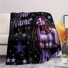 1 pièce Couverture Flanelle Personnalisée Nom Olivia Isabel Rodrigo Motif Convient Toutes Saisons pour Décoration Intérieure Chaleur et Confort Cadeaux Cadeau de Fête -HE161