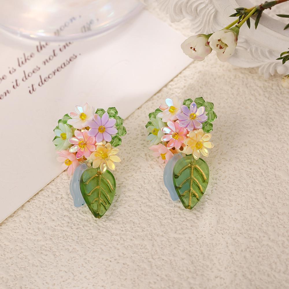 

Красочные серьги-пусеты в виде цветов - Свежие, нежные и универсальные для женщин