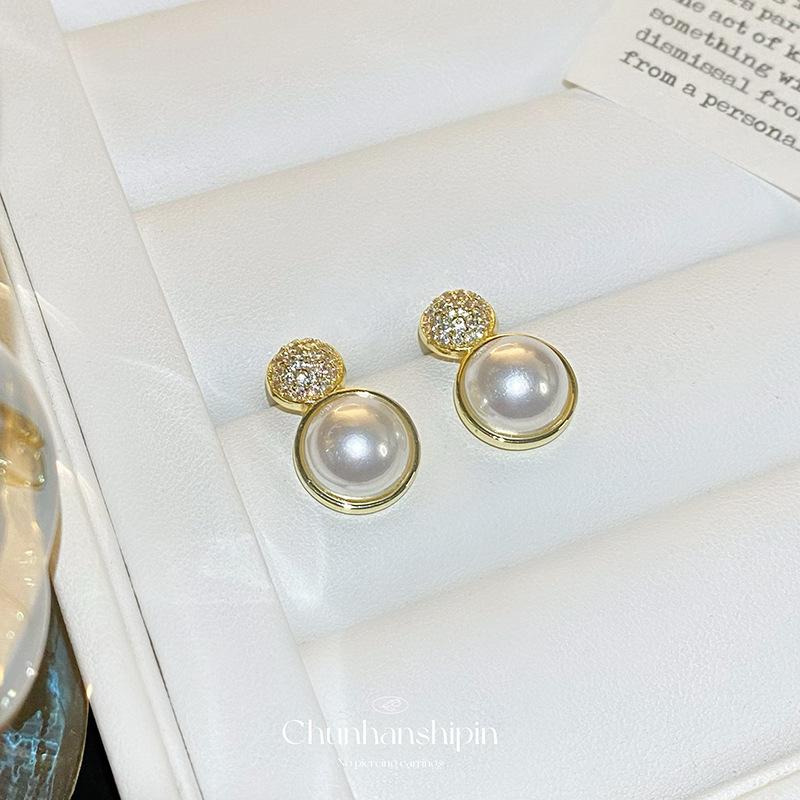 

Simple zircon pearl stud earrings, women s fashion temperament, painless mosquito coil disc, ear clips, ear piercings, light luxury earrings