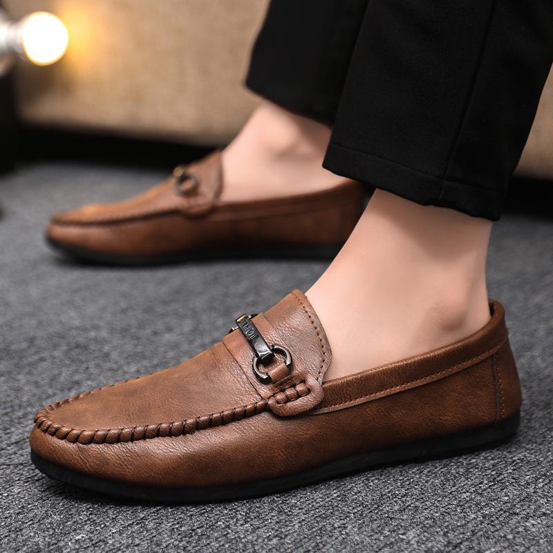Men's Handmade Soft-Soled Leather Loafers: Wear-Resistant, Trendy, Low-Top Slip-Ons for Casual and Business Wear.