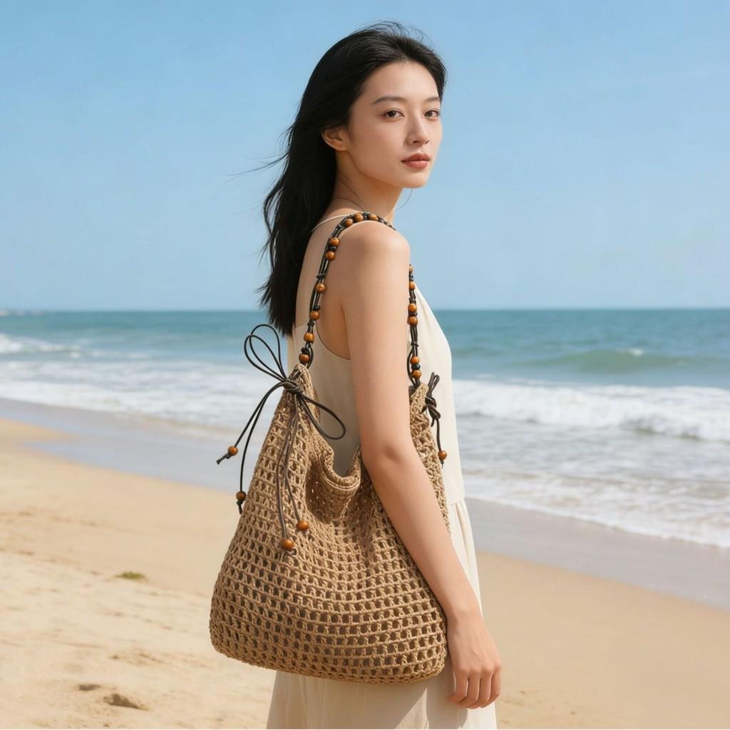 Woven Shoulder Bag With Magnetic Closure For Casual Travel And Beach Vacation