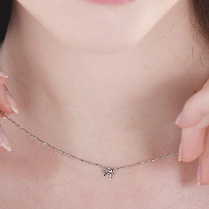 Noonoo Fingers Merry Bow Necklace