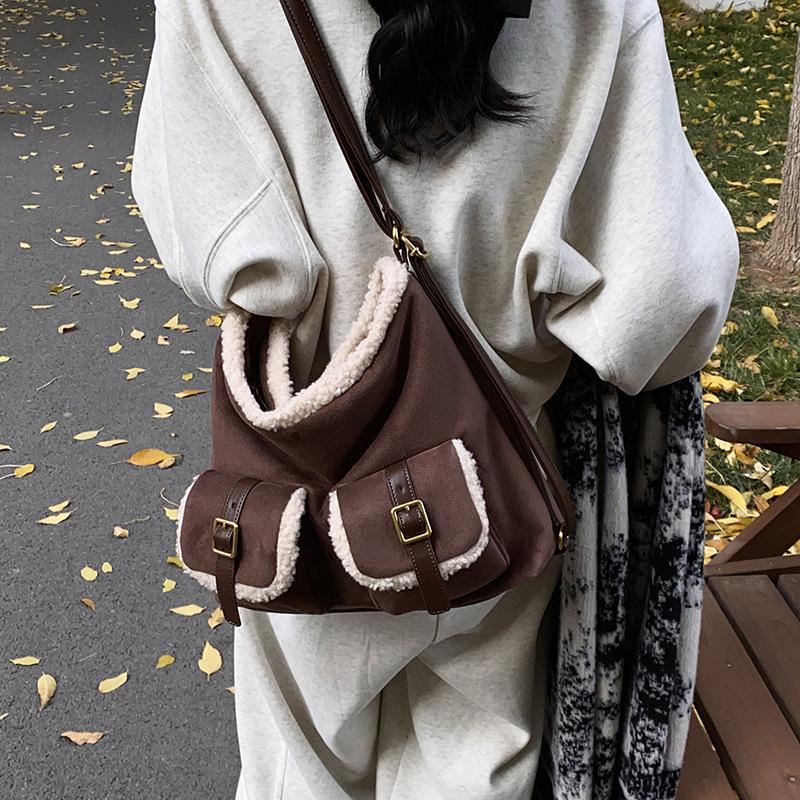 Schülerinnen Rucksack Damen Winter neu Retro Mode matte Tragetasche strukturierte Damentasche