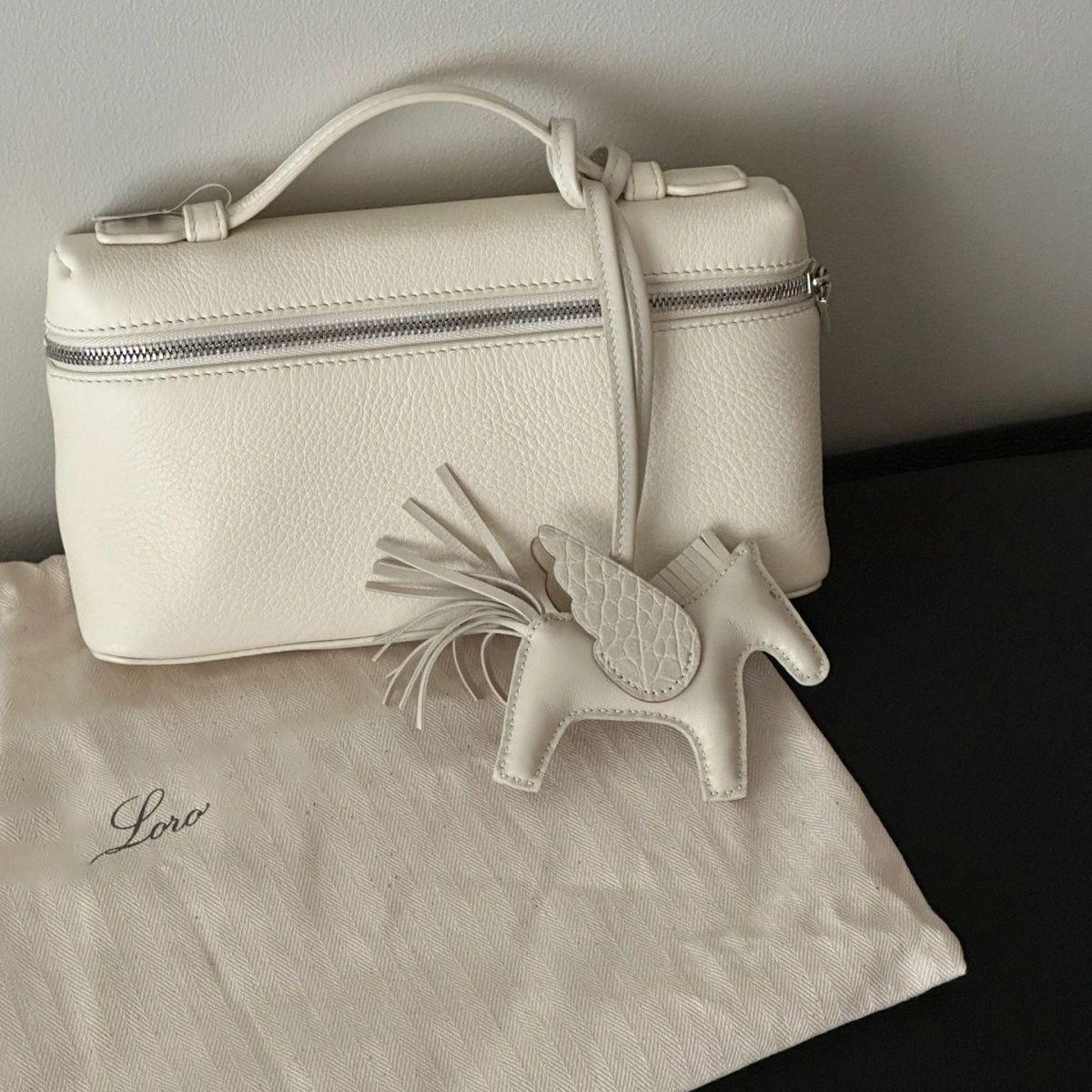 

Ангел Пегас Ручной работы Брелок из овчины - Милое украшение для женской сумочки и брелок для ключей от машины