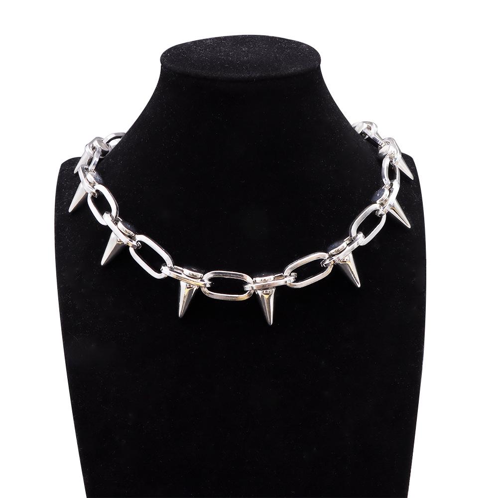

European-American Punk Hip-Hop Rivet Tassel Necklace for Women
