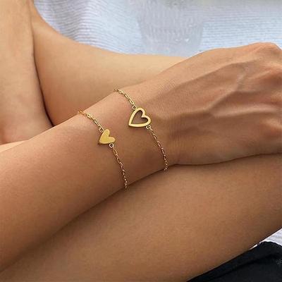 1/2 Stück Verstellbare Legierung Armbänder mit herzförmiger Aussparung Süßer Einfacher Stil Für Paare Tägliches Tragen Valentinstag Romantisches Geschenk Armbänder
