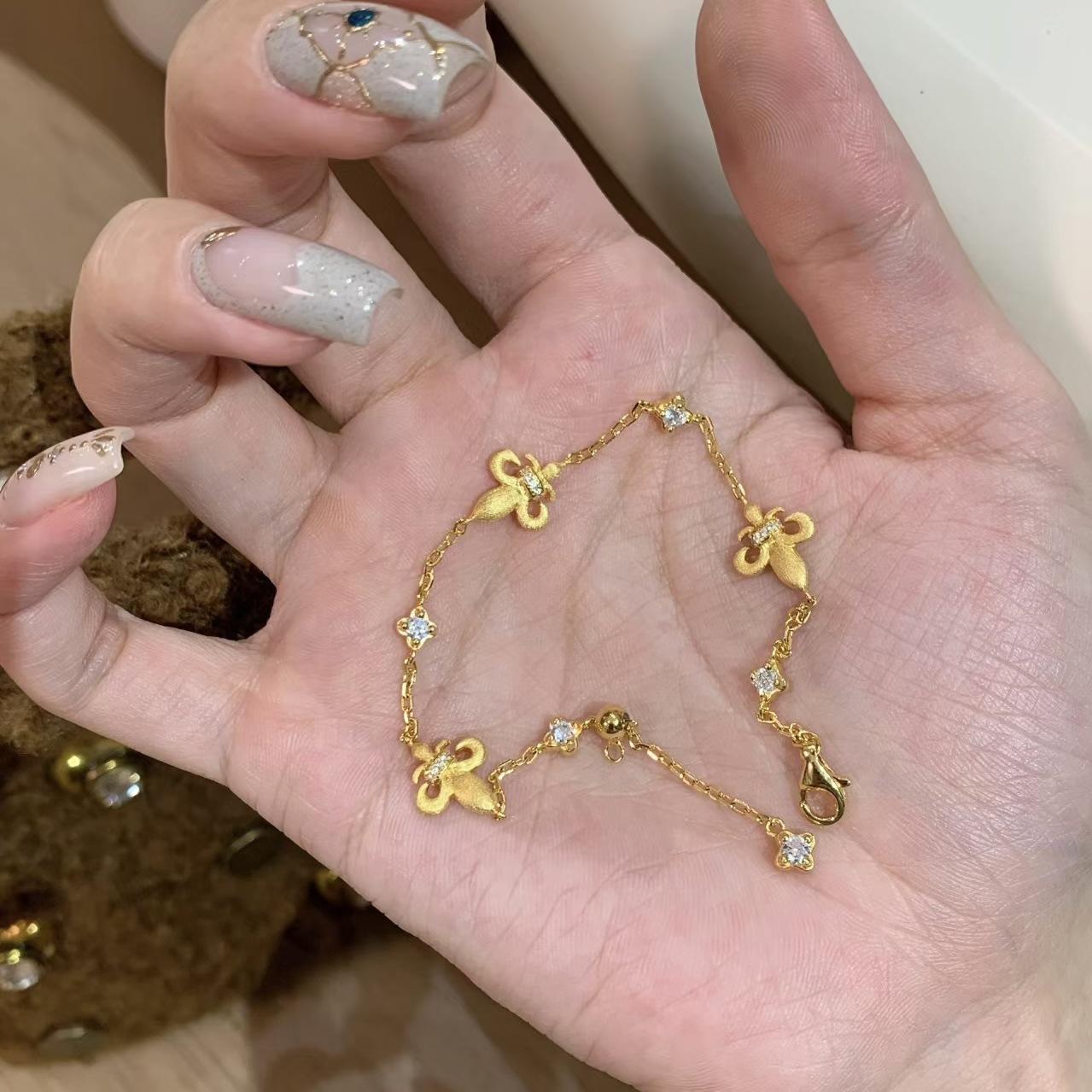 Medieval Brushed Iris Brushed Double-Sided Wear Push-Pull Bracelet Light Luxury High-End Jewelry